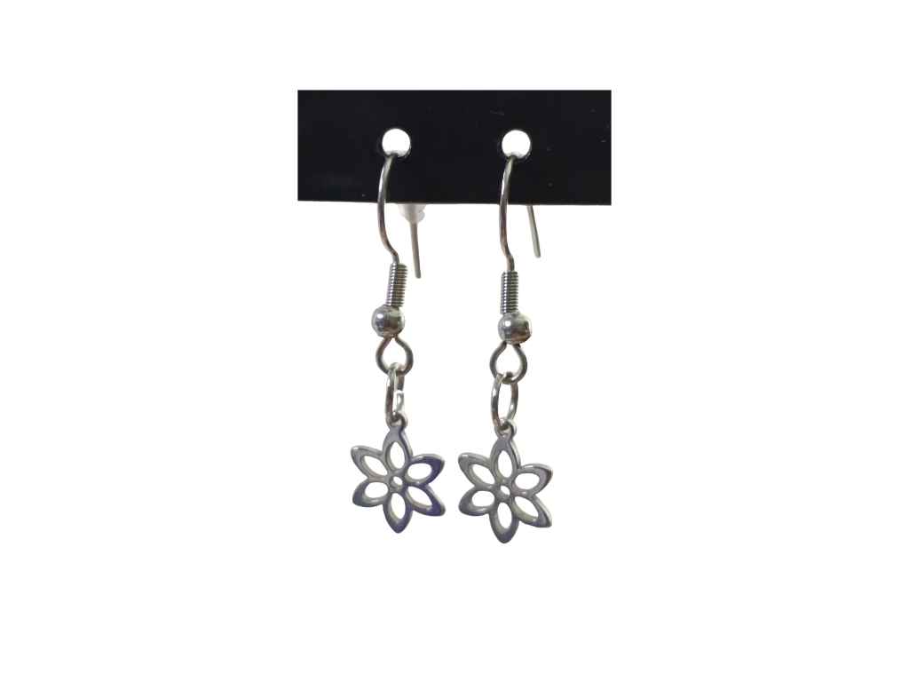 Zilveren Stainless Steel Oorbellen met Kleine Bloem Hanger – Subtiele Bloemoorbellen