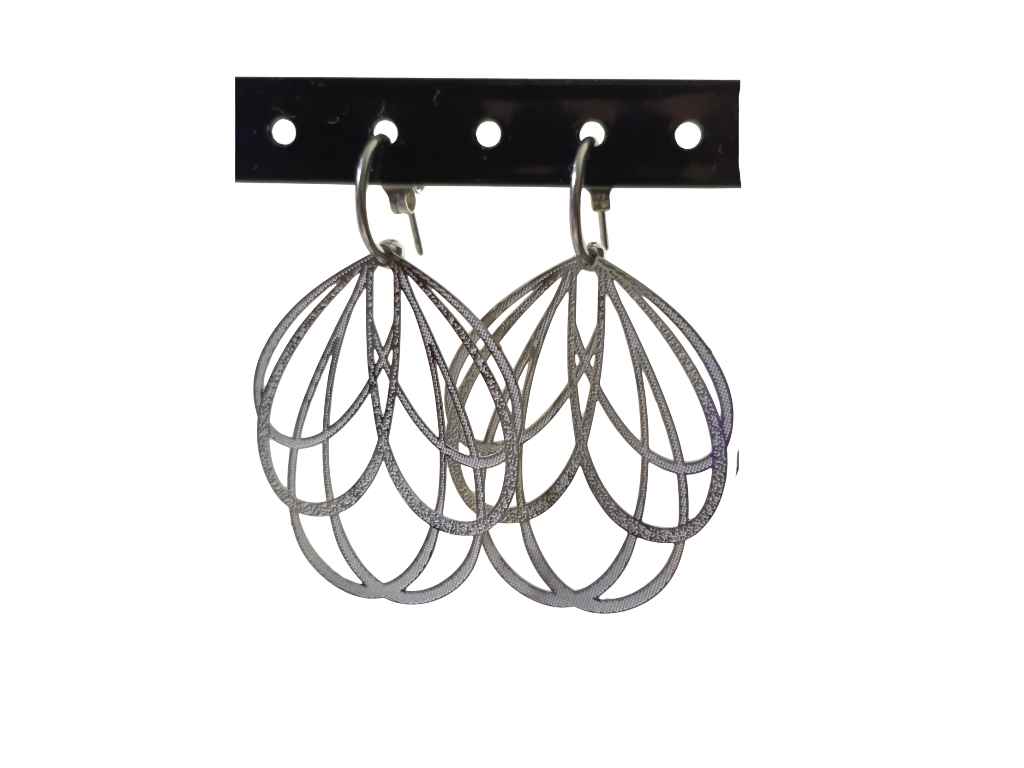 Zilverkleurige Oorbellen met Organische Hanger
